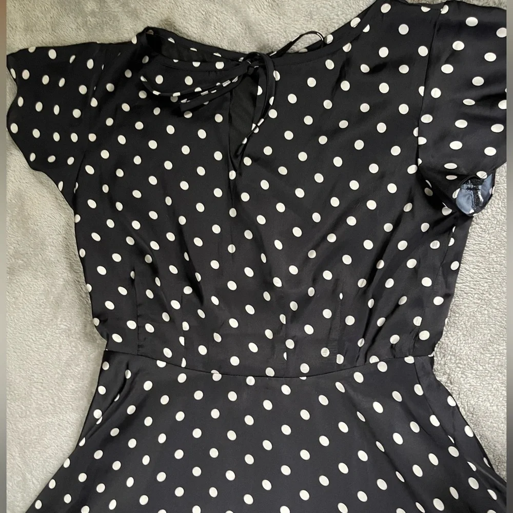EUC Unique Vintage black with white polka dot dress size L - Picture 2 of 10